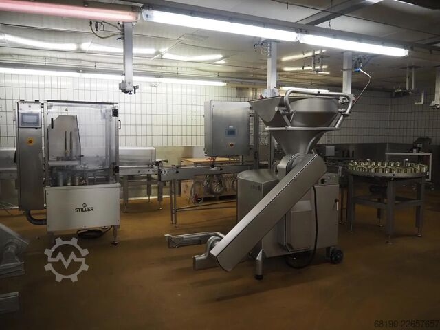 Linha de enlatamento (até 2000 latas/h) Handtmann / Stiller VF830+Verbufa+STA2000