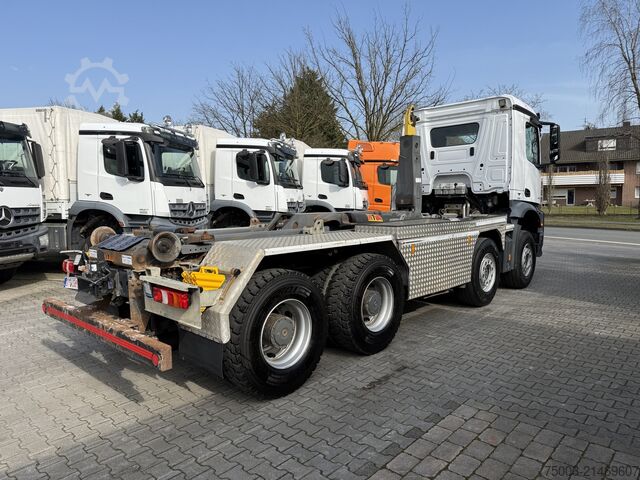 Kiper kamion Mercedes-Benz Arocs 3243 K 8X4 Haken Hyva