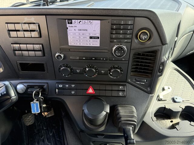 Kiper kamion Mercedes-Benz Arocs 3243 K 8X4 Haken Hyva