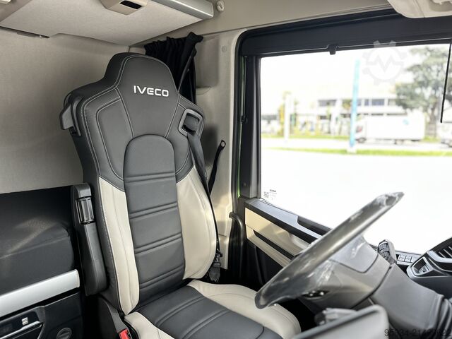 وحدة جرار قياسية Iveco S-WAY 580 ADR