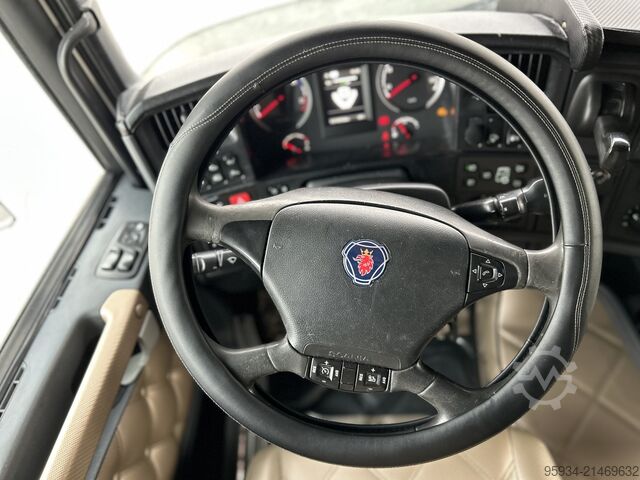 τυπική μονάδα τράκτορα SCANIA R 580