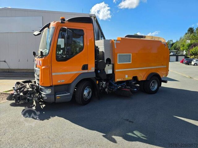 道路清掃車 DAF XB 210 Kehrmaschine wie neu Brock VS4 Kehraufbau