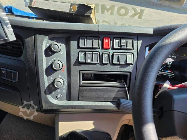 道路清掃車 DAF XB 210 Kehrmaschine wie neu Brock VS4 Kehraufbau