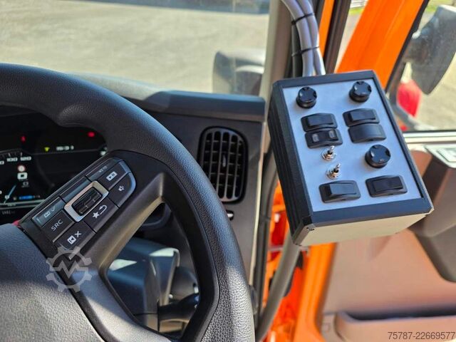 道路清掃車 DAF XB 210 Kehrmaschine wie neu Brock VS4 Kehraufbau