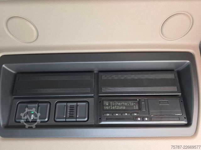 道路清掃車 DAF XB 210 Kehrmaschine wie neu Brock VS4 Kehraufbau