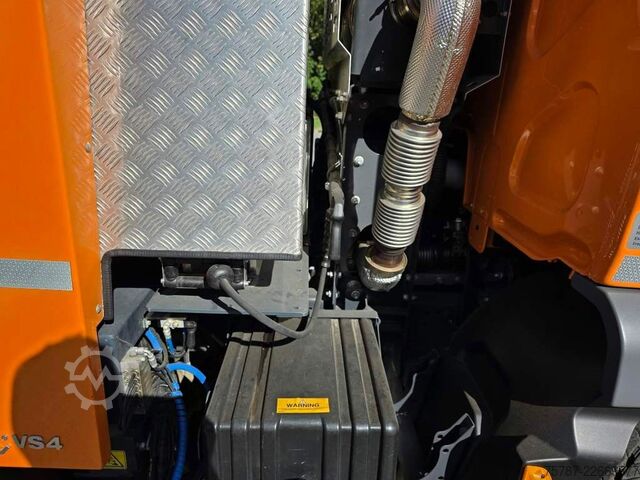 道路清掃車 DAF XB 210 Kehrmaschine wie neu Brock VS4 Kehraufbau
