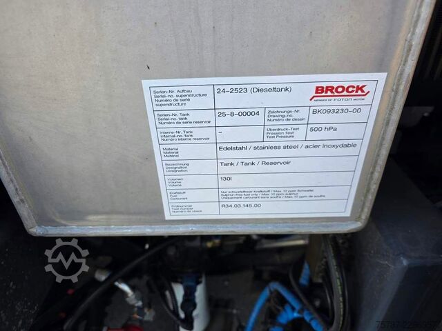 Balayeuse de voirie DAF XB 210 Kehrmaschine wie neu Brock VS4 Kehraufbau