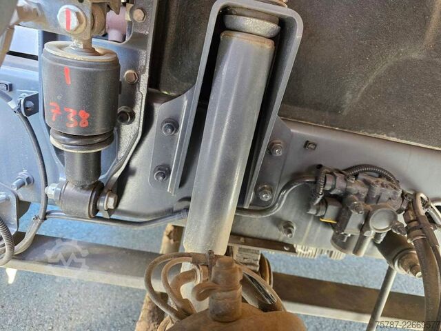 Balayeuse de voirie DAF XB 210 Kehrmaschine wie neu Brock VS4 Kehraufbau
