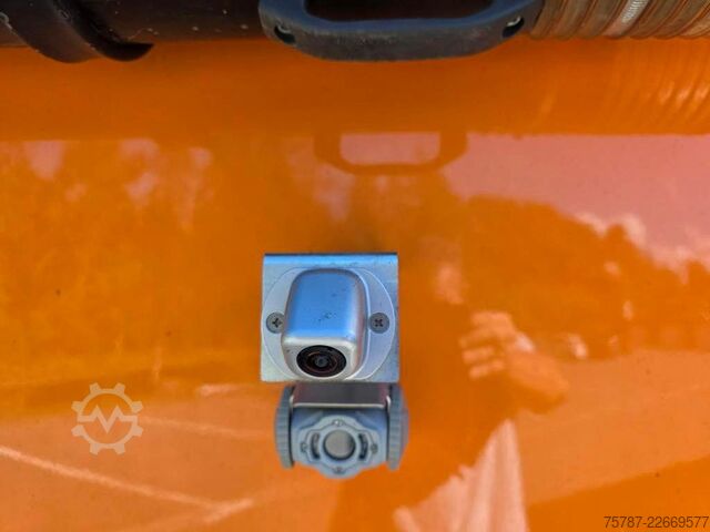 Balayeuse de voirie DAF XB 210 Kehrmaschine wie neu Brock VS4 Kehraufbau