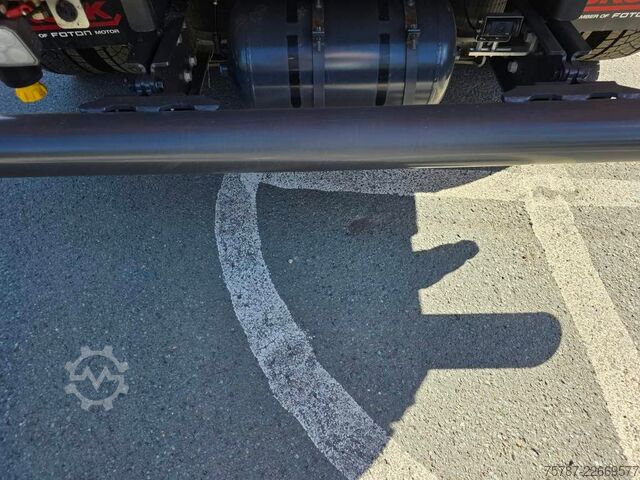Balayeuse de voirie DAF XB 210 Kehrmaschine wie neu Brock VS4 Kehraufbau