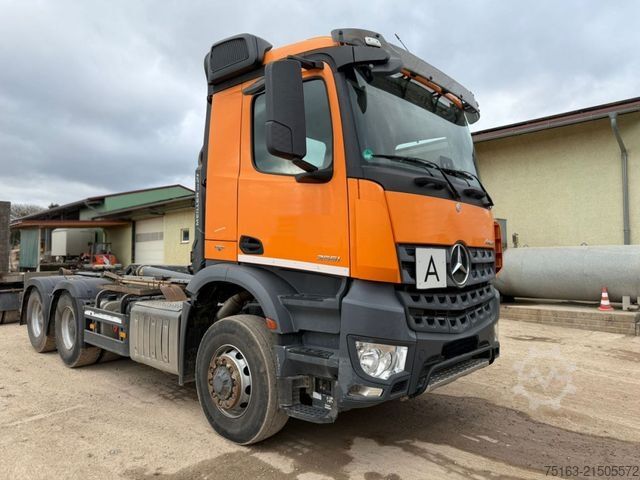 Roll-off kiper kamion MERCEDES-BENZ Arocs 2651 6x6 HAD Abrollkipper Meiller RS21/55