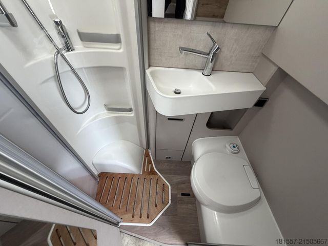 Kamper zintegrowany HYMER/ERIBA Exsis-i Pure 580 1. Hand, Markise, TV