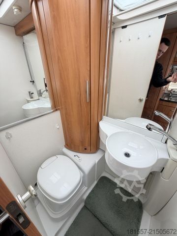 Kamper zintegrowany HYMER/ERIBA B-Klasse SL B-SL 674 3,0 Ltr. SAT+TV, Solar,