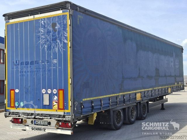 Trailer semi terbuka dengan terpal Schmitz Cargobull Curtainsider Mega