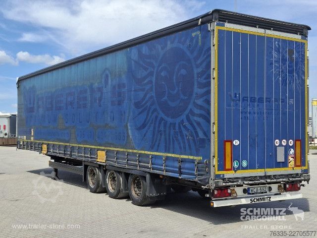 Trailer semi terbuka dengan terpal Schmitz Cargobull Curtainsider Mega