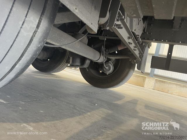 Åpen semitrailer med presenning Schmitz Cargobull Curtainsider Mega