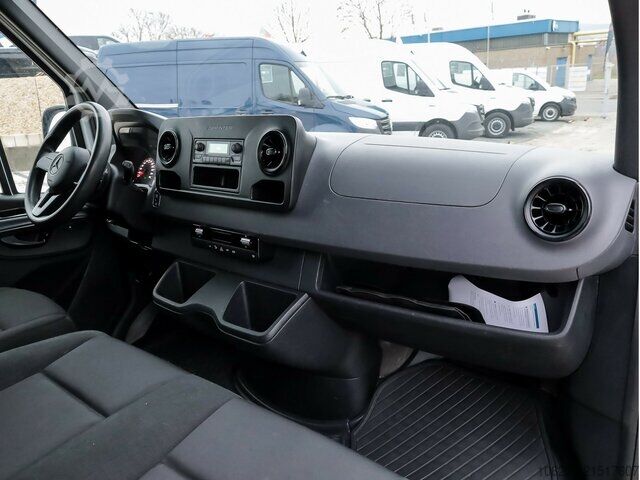 Fourgon Mercedes-Benz eSprinter 312 Kasten FWD,3.924mm Radstand