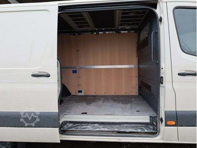 Fourgon Mercedes-Benz Sprinter 317CDI,L2H1,Automatik,Standhzg.,LED