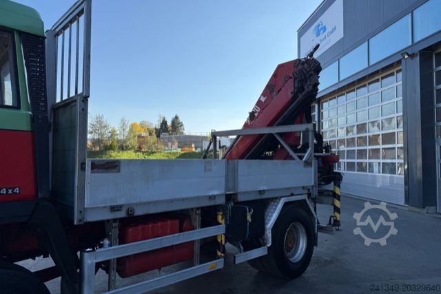 Gru montata su autocarro STEYR 19S360 4x4 HMF2230-7