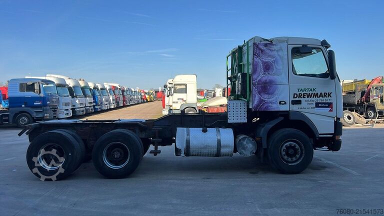 Chassi med hytt Volvo FH 12.380 (LAMES / GRAND PONT / BIG HUB / STEEL...