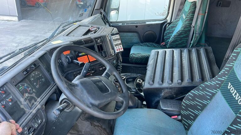 Chassi med hytt Volvo FH 12.380 (LAMES / GRAND PONT / BIG HUB / STEEL...