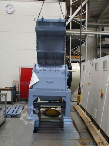 Rezalni mlin / granulatorji CONDUX CS 300/600-4 WK