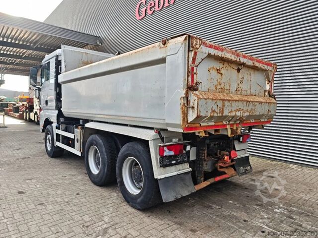Volquete MAN TGX 33.560 6x4 Kipper