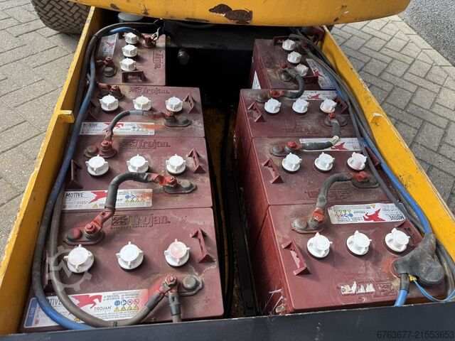 Nifty HR12 NE knækarm lift 4x2, elektrisk, 2012, 12 m arbejdshøjde NIFTYLIFT HR12 NE Knikarmhoogwerker 4x2 Elektrisch 2012 12M werkhoogte