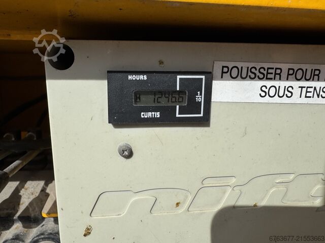 Nifty HR12 NE knækarm lift 4x2 elektrisk, 2011, 12 meter arbejdshøjde NIFTYLIFT HR12 NE Knikarmhoogwerker 4x2 Elektrisch 2011 12M werkhoogte