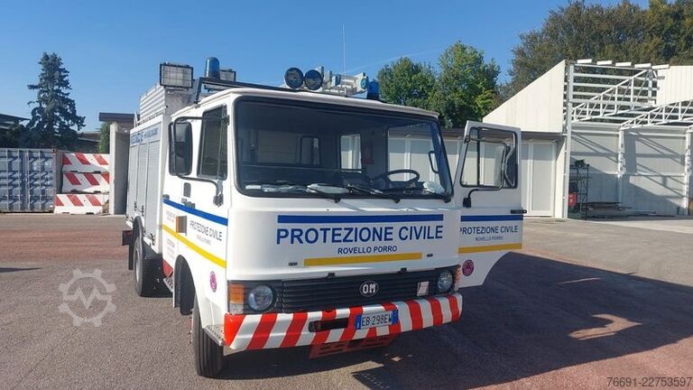 Specialios paskirties sunkvežimis Iveco FIAT 79.13  - 7 posti - Protezione civile -