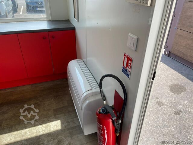 주거용 컨테이너  Bürocontainer Werkstatt Container 8m