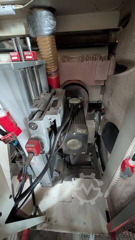 Postformingový stroj IMA 