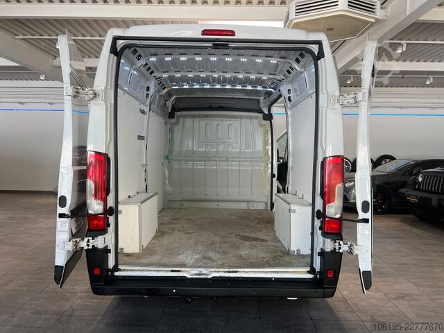 Фургон з високим дахом FIAT Ducato 2,3 Blue-HDI *Hoch+Lang*L2-H2*Garantie*