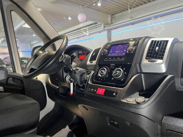 Фургон з високим дахом FIAT Ducato 2,3 Blue-HDI *Hoch+Lang*L2-H2*Garantie*