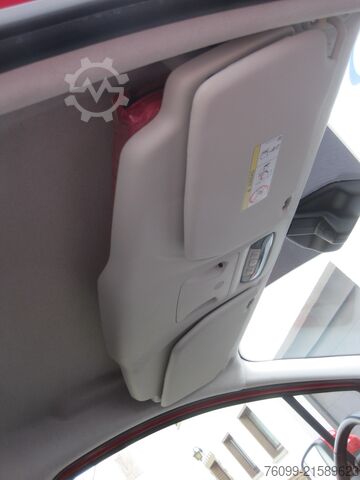 Fourgon tôlé Ford Courier Limited Navi Kamera 2xSchiebetür