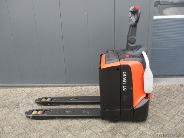 Carretilla elevadora baja BT LPE200