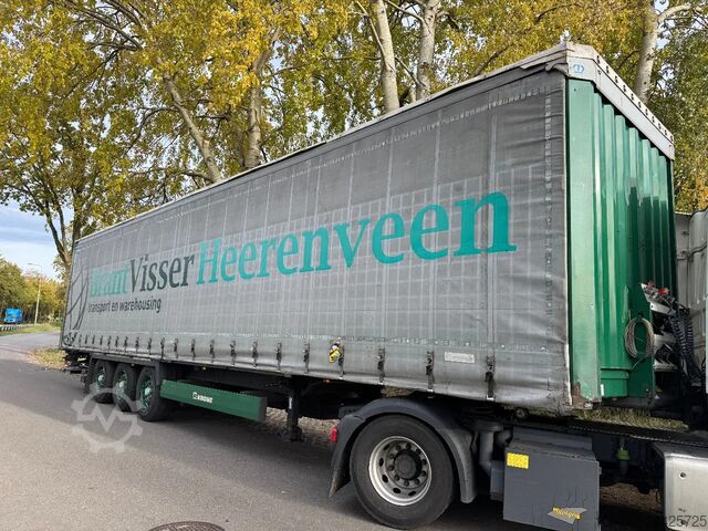 Sliding tarpaulins Krone 3-ass schuifzeilen oplegger