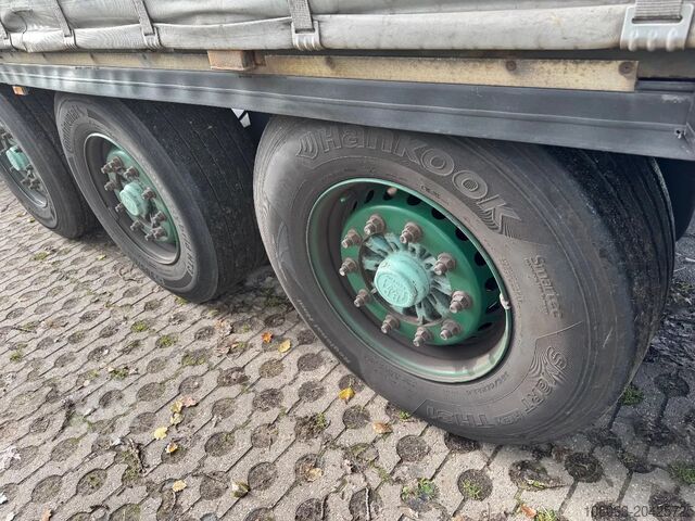 Sliding tarpaulins Krone 3-ass schuifzeilen oplegger