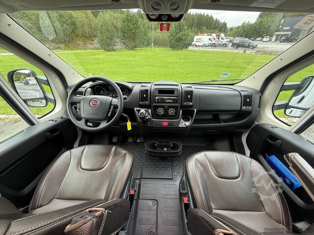 Haagissuvila/matkaauto Fiat Ducato Carasuite 650 MF | 5 Posti Letto | Completamente Attrezzato