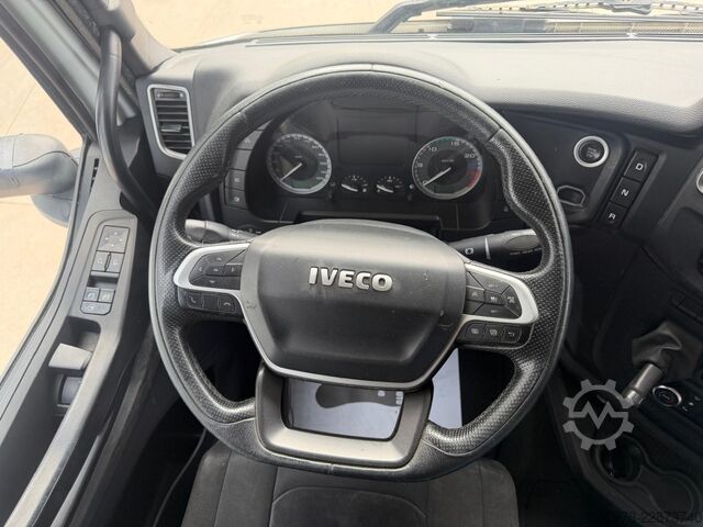 Standart çekici ünitesi Iveco SWAY 530