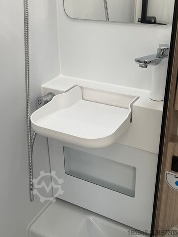 Semi-integrated camper Sun Living SUN LIVING S 70 SL Lite*Hubbett*Gr Kühlschrank