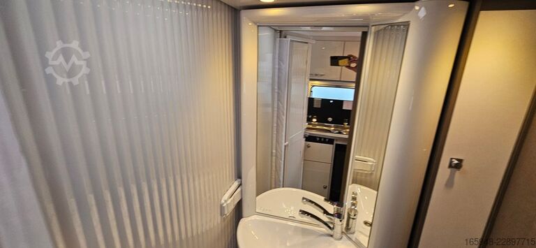 Semi-integrated camper ETRUSCO ETRUSCO 6.8 SR VAN