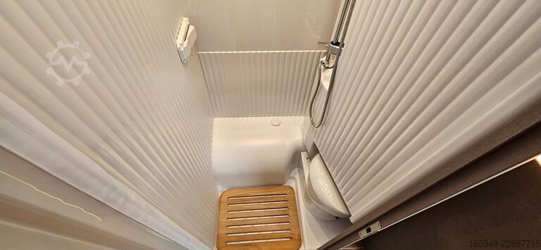 Semi-integrated camper ETRUSCO ETRUSCO 6.8 SR VAN