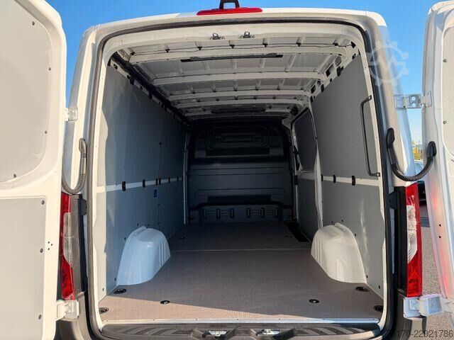 รถสเตชั่นแวกอนหลังคาสูง Mercedes-Benz Sprinter 317 CDI 3665 9G Flach AHK3,5t DISTRONIC