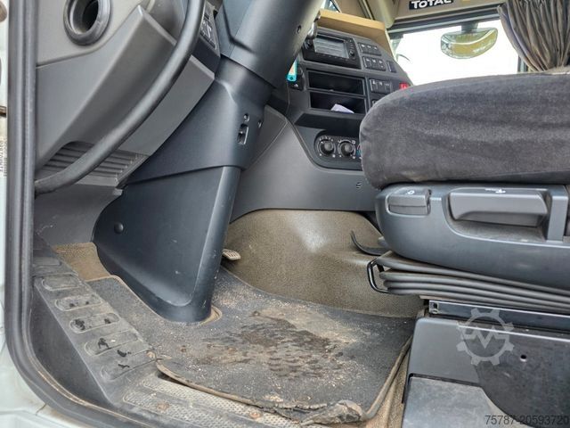 Kamion s izmjenjivom nadogradnjom DAF XF 510 BDF, ZF mit Brücks und Hänger+Brücke, ADR