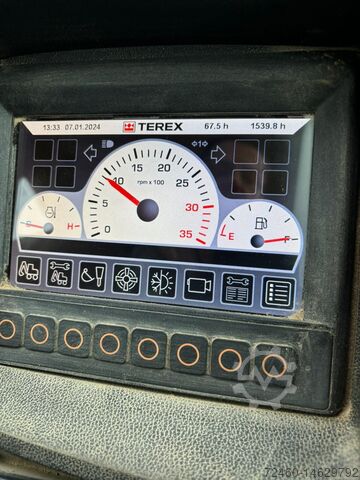 Гусеничный экскаватор Terex TC125