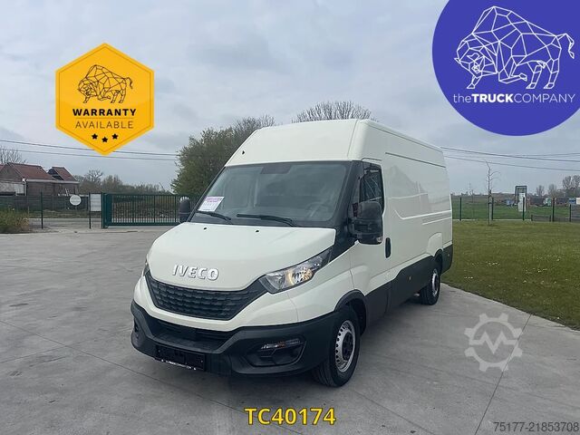 รถตู้ตู้ทึบ Iveco Daily 35S14V12