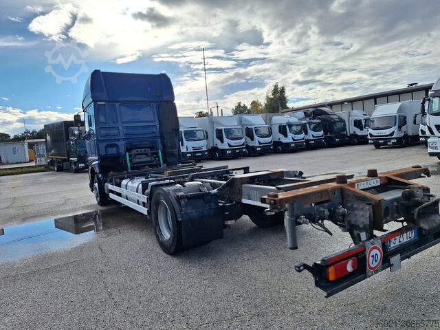 Lkw mit Wechselfahrgestell DAF XF 460 FA