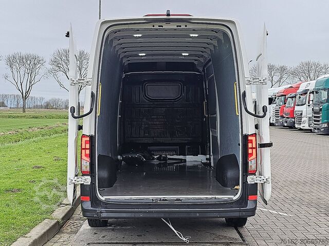 High-roof van M.A.N. TGE 3.180 ac automaat EURO6