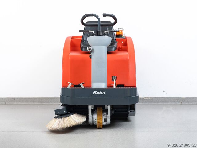 Hako Sweepmaster B900 R YENİ PİLLER Hako Sweepmaster B900 R - 2021y - 554h